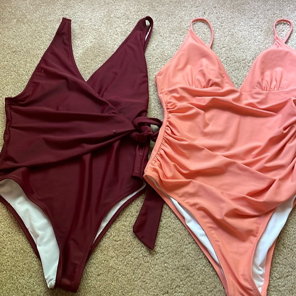 CupShe swimsuits size medium